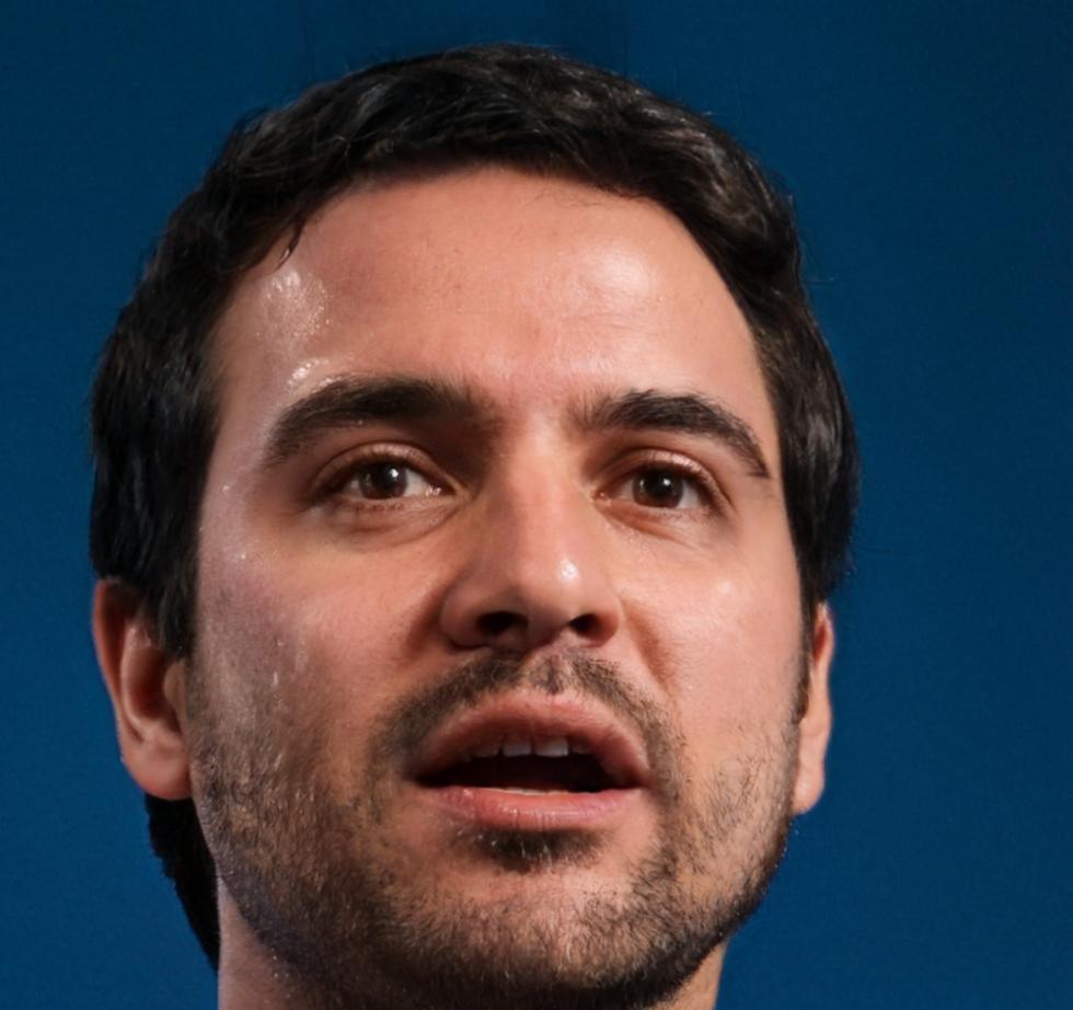 Tomislav Novák, Finanzanalyst